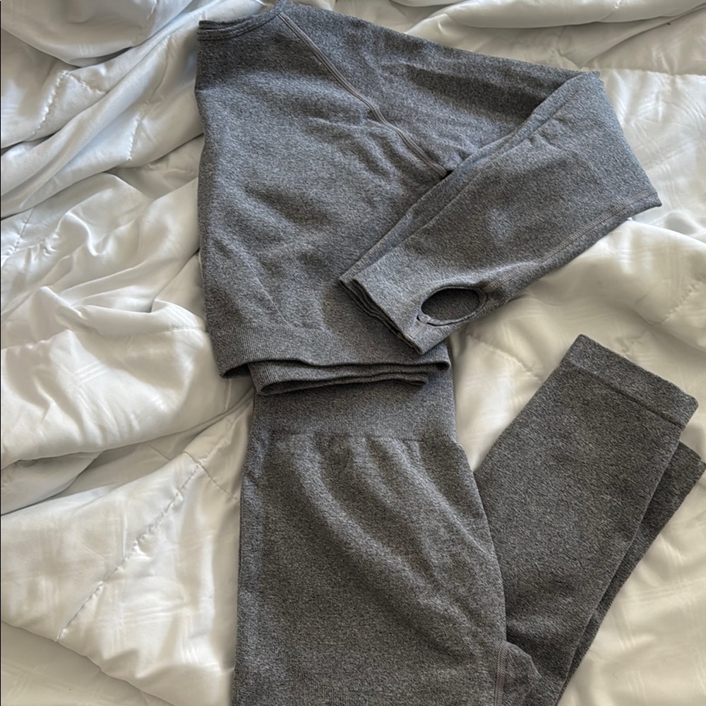 Wonens Gray Long Sleeve Top and Leggings Set